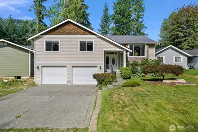 333 Lakeside Drive, Sedro Woolley, WA 98284 - Photo 1