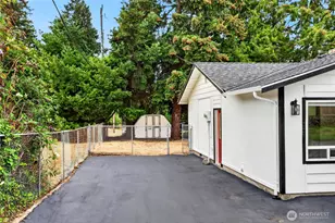 528 SW 118th St, Seattle, WA 98146 - Photo 29