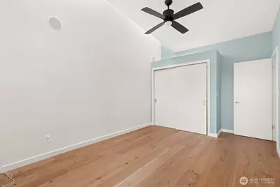 112 18th Avenue, Seattle, WA 98122 - Photo 17