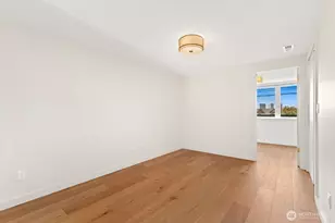 112 18th Ave, Seattle, WA 98122 - Photo 13