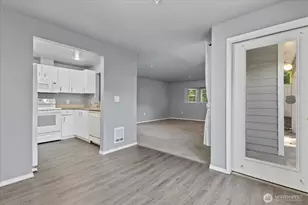 14007 NE 181st St, Woodinville, WA 98072 - Photo 11