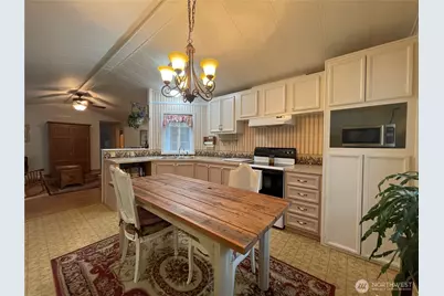 8305 188th Street Ct E, Puyallup, WA 98375 - Photo 31