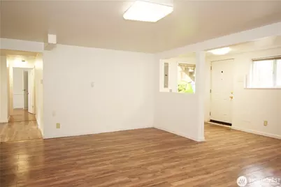 2413 SW Graham Street, Seattle, WA 98106 - Photo 3