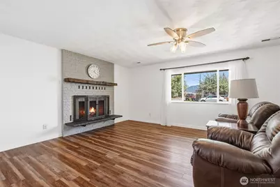 381 N Cascade Street, Buckley, WA 98321 - Photo 5