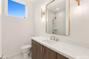 2334 Franklin Ave E, Seattle, WA 98102 - Photo 19