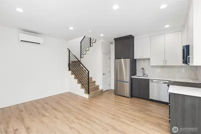 2334 Franklin Avenue E #E, Seattle, WA 98102 - Photo 9