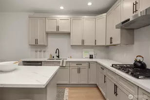 1102 Bellevue Way SE, Bellevue, WA 98004 - Photo 13