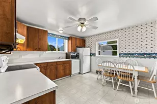 10454 2nd Ave S, Seattle, WA 98168 - Photo 9