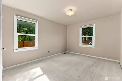 10454 2nd Avenue S, Seattle, WA 98168 - Photo 15