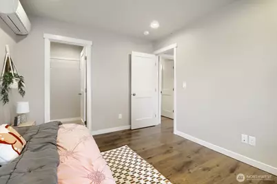 12757 Dayton Avenue N #B, Seattle, WA 98133 - Photo 11