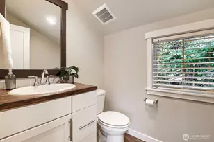 12757 Dayton Ave N, Seattle, WA 98133 - Photo 21