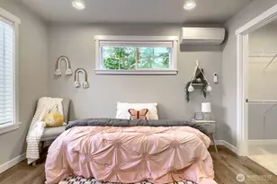 12757 Dayton Ave N, Seattle, WA 98133 - Photo 13