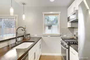 12757 Dayton Ave N, Seattle, WA 98133 - Photo 7