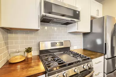12757 Dayton Avenue N #B, Seattle, WA 98133 - Photo 9