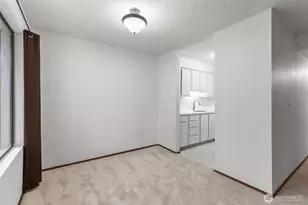 16200 NE 12th Ct, Bellevue, WA 98008 - Photo 9