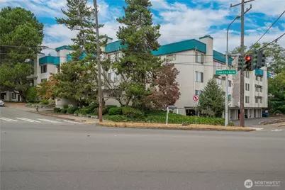 1740 NE 86th Street #311, Seattle, WA 98115 - Photo 23
