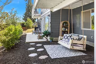 1379 SE Camano Dr, Camano Island, WA 98282 - Photo 27