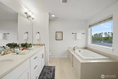 27432 12th Place S, Des Moines, WA 98198 - Photo 21