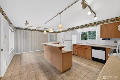 9309 Peacock Hill Avenue, Gig Harbor, WA 98332 - Photo 11