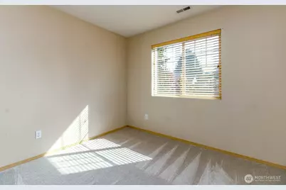 1239 Evans Court, DuPont, WA 98327 - Photo 9