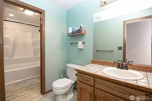 1805 Village Green Dr, Mill Creek, WA 98012 - Photo 9