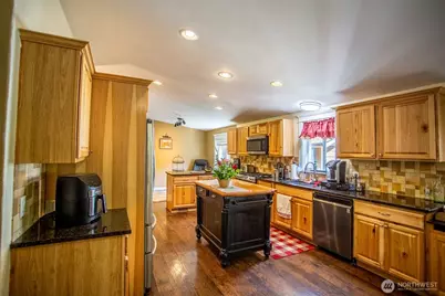 18716 215th Avenue E, Orting, WA 98360 - Photo 13