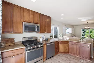 36706 SE Gravenstein Court, Snoqualmie, WA 98065 - Photo 9