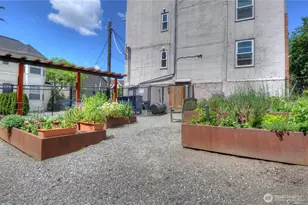 1410 E Pine St, Seattle, WA 98122 - Photo 35