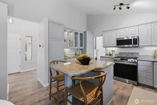 2209 West LK Sammamish Pkwy NE, Redmond, WA 98052 - Photo 5
