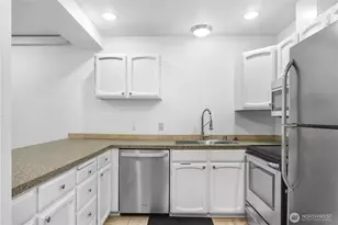 17018 NE 80th St, Redmond, WA 98052 - Photo 7