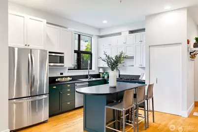 615 E Pike Street #306, Seattle, WA 98122 - Photo 7