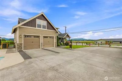 1348 Larkspur Street, Lynden, WA 98264 - Photo 3