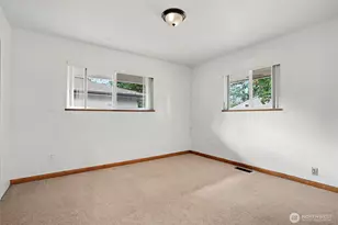 769 121st St S, Tacoma, WA 98444 - Photo 17