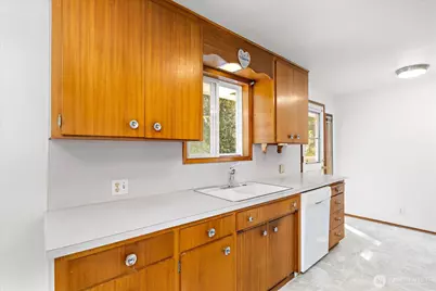 19233 83rd Place W, Edmonds, WA 98026 - Photo 9
