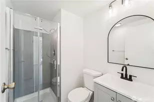 769 Hayes St, Seattle, WA 98109 - Photo 11