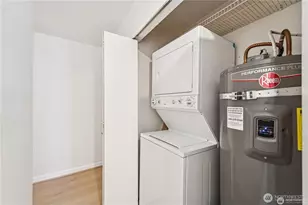 769 Hayes St, Seattle, WA 98109 - Photo 15