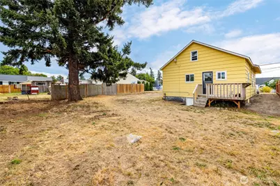 1442 E Whidbey Avenue, Oak Harbor, WA 98277 - Photo 35