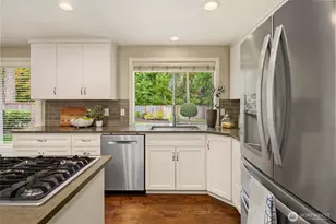 4705 191st Pl NE, Sammamish, WA 98074 - Photo 13