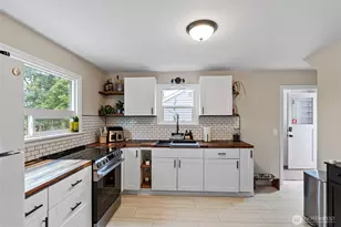 224 Bremerton Blvd W, Bremerton, WA 98312 - Photo 5