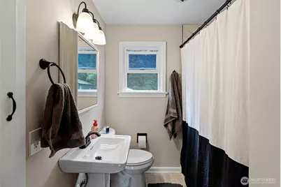 224 Bremerton Boulevard W, Bremerton, WA 98312 - Photo 11
