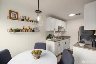 8701 35th Ave NE, Seattle, WA 98115 - Photo 7