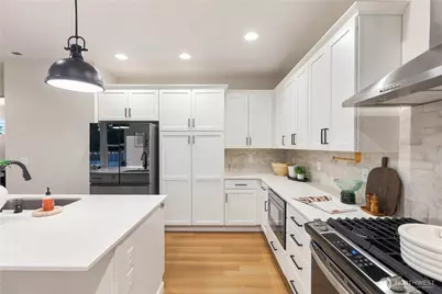 14325 5th Avenue W, Lynnwood, WA 98087 - Photo 13