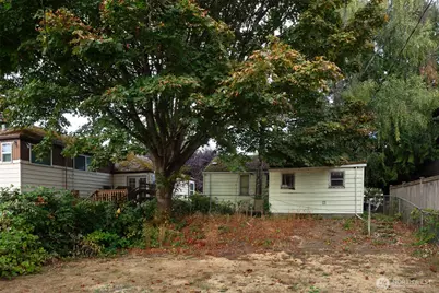 5647 38th Avenue SW, Seattle, WA 98126 - Photo 3