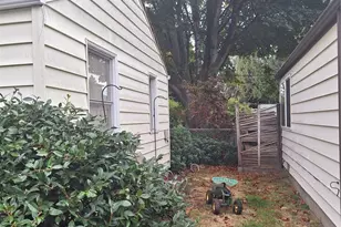 5647 38th Ave SW, Seattle, WA 98126 - Photo 13