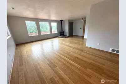 208 Vogel Road, Castle Rock, WA 98611 - Photo 3