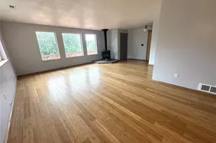 208 Vogel Rd, Castle Rock, WA 98611 - Photo 3