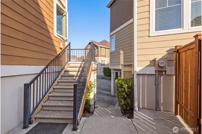 13356 NE 134th Place #7B, Kirkland, WA 98034 - Photo 5