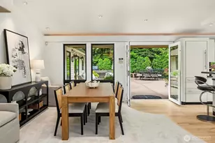 2725 Sahalee Dr W, Sammamish, WA 98074 - Photo 9