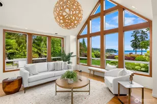 10017 Edgecombe Pl NE, Bainbridge Island, WA 98110 - Photo 7