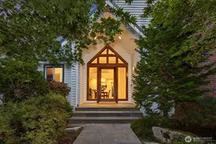 10017 Edgecombe Pl NE, Bainbridge Island, WA 98110 - Photo 37